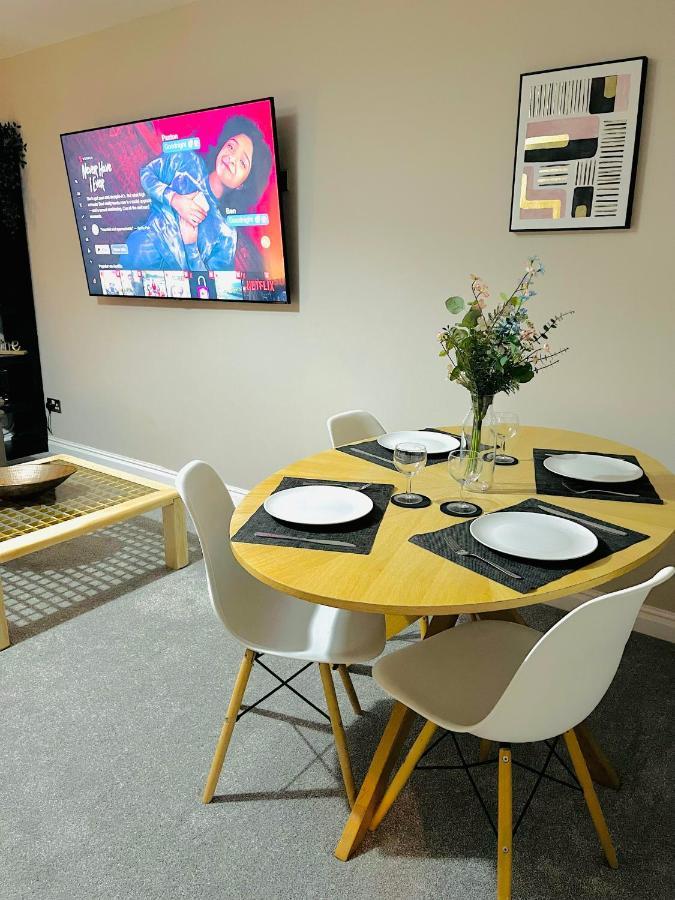 City Centre *Private Parking* York Room photo